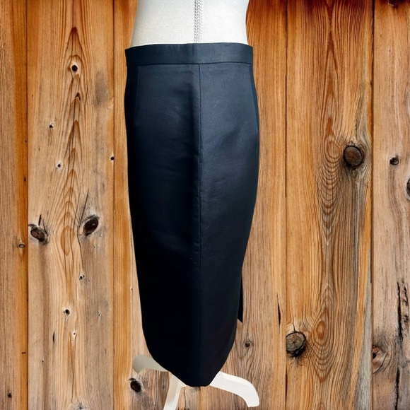 NWOT Givenchy Vintage Black Wool-Blend Textured Crepe Pencil Skirt Size 44 = 12 - Picture 5 of 16